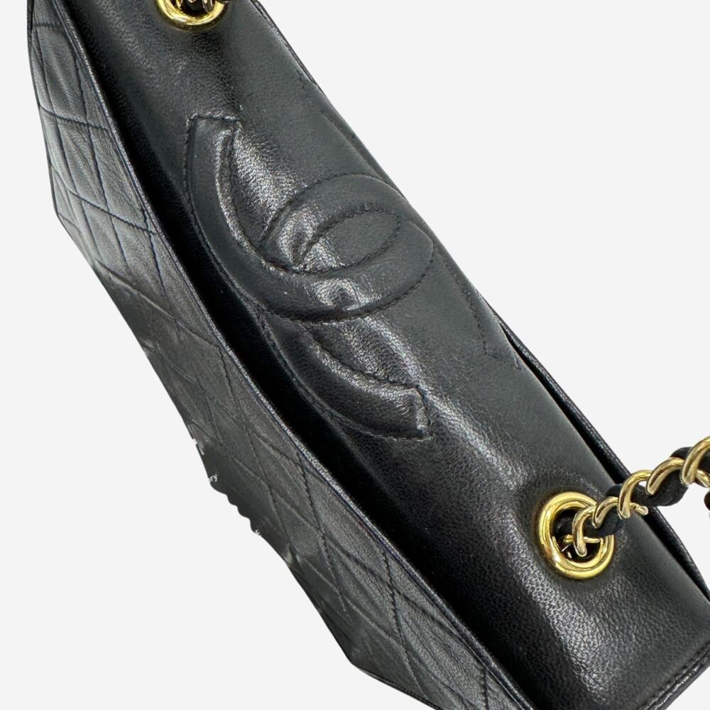 Chanel Black Lambskin Full Flap Shoulder Bag - Picture 7 of 16